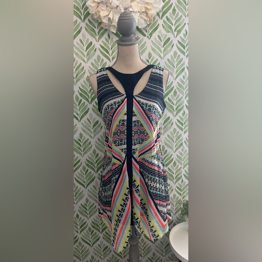 Women’s dress size small
